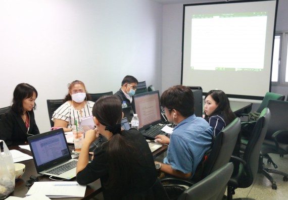 ภาพกิจกรรม หลักสูตรเทคโนโลยีสารสนเทศ จัดกิจกรรมตรวจประเมินคุณภาพภายในในรูปแบบการประเมินคุณภาพการศึกษาผ่านสื่ออิเล็กทรอนิกส์ ปีการศึกษา 2562 