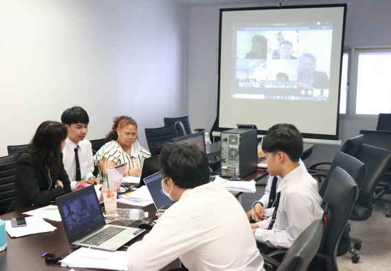 ภาพกิจกรรม หลักสูตรเทคโนโลยีสารสนเทศ จัดกิจกรรมตรวจประเมินคุณภาพภายในในรูปแบบการประเมินคุณภาพการศึกษาผ่านสื่ออิเล็กทรอนิกส์ ปีการศึกษา 2562 