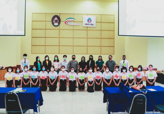 ภาพกิจกรรม โปรแกรมวิชาเคมี จัดอบรมเตรียมความพร้อมทางการเรียนให้นักศึกษาใหม่โปรแกรมวิชาเคมี หลักสูตร ค.บ.