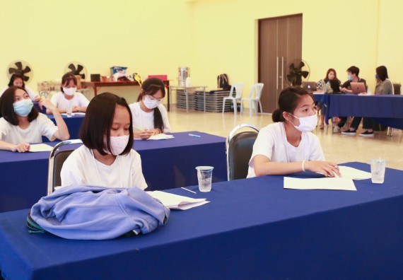 ภาพกิจกรรม  โปรแกรมวิชาเคมี จัดอบรมเตรียมความพร้อมทางการเรียนให้นักศึกษาใหม่โปรแกรมวิชาเคมี หลักสูตร วท.บ.