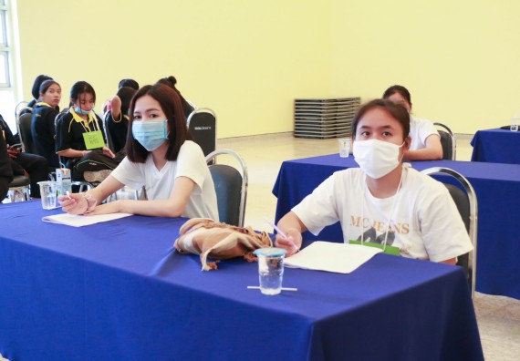 ภาพกิจกรรม โปรแกรมวิชาเคมี จัดอบรมเตรียมความพร้อมทางการเรียนให้นักศึกษาใหม่โปรแกรมวิชาเคมี หลักสูตร ค.บ.