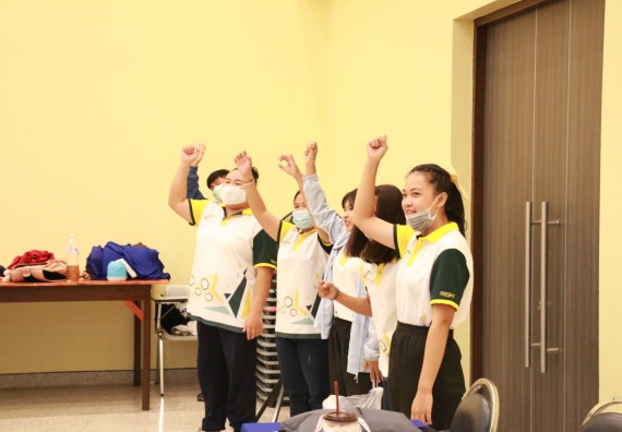 ภาพกิจกรรม สโมสรนักศึกษาคณะวิทยาศาสตร์และเทคโนโลยี จัดอบรมเชิงปฏิบัติการเรื่อง สั่งจิต ชีวิตเปลี่ยน (NLP) กิจกรรมพัฒนาความรู้ให้กับนักศึกษาและศิษย์เก่า