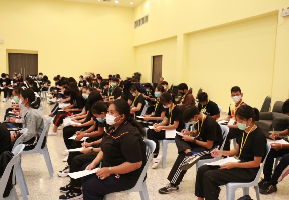 ภาพกิจกรรม สโมสรนักศึกษาคณะวิทยาศาสตร์และเทคโนโลยี จัดอบรมเชิงปฏิบัติการเรื่อง สั่งจิต ชีวิตเปลี่ยน (NLP) กิจกรรมพัฒนาความรู้ให้กับนักศึกษาและศิษย์เก่า