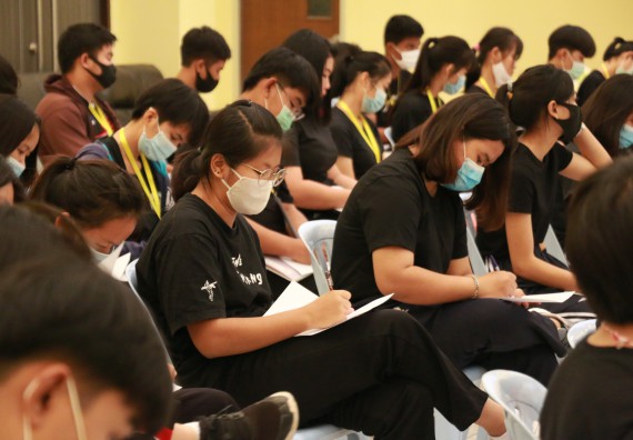 ภาพกิจกรรม สโมสรนักศึกษาคณะวิทยาศาสตร์และเทคโนโลยี จัดอบรมเชิงปฏิบัติการเรื่อง สั่งจิต ชีวิตเปลี่ยน (NLP) กิจกรรมพัฒนาความรู้ให้กับนักศึกษาและศิษย์เก่า