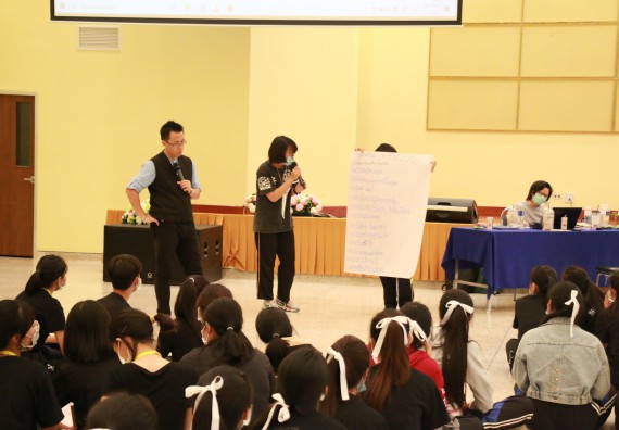 ภาพกิจกรรม สโมสรนักศึกษาคณะวิทยาศาสตร์และเทคโนโลยี จัดอบรมเชิงปฏิบัติการเรื่อง สั่งจิต ชีวิตเปลี่ยน (NLP) กิจกรรมพัฒนาความรู้ให้กับนักศึกษาและศิษย์เก่า