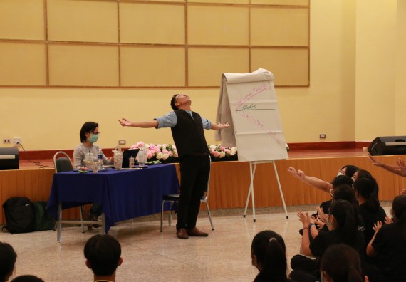 ภาพกิจกรรม สโมสรนักศึกษาคณะวิทยาศาสตร์และเทคโนโลยี จัดอบรมเชิงปฏิบัติการเรื่อง สั่งจิต ชีวิตเปลี่ยน (NLP) กิจกรรมพัฒนาความรู้ให้กับนักศึกษาและศิษย์เก่า