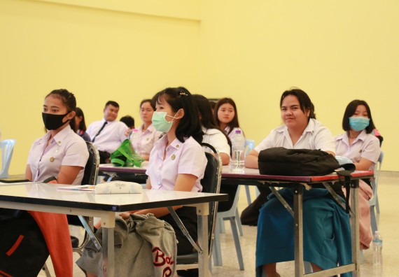 ภาพกิจกรรม คณะวิทยาศาสตร์และเทคโนโลยี จัดกิจกรรมการอบรมเตรียมความพร้อมการทำวิจัยทางเคมี สำหรับนักศึกษาโปรแกรมวิชาเคมี