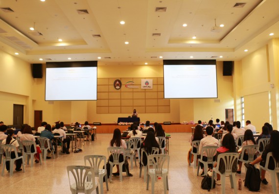 ภาพกิจกรรม คณะวิทยาศาสตร์และเทคโนโลยี จัดกิจกรรมการอบรมเตรียมความพร้อมการทำวิจัยทางเคมี สำหรับนักศึกษาโปรแกรมวิชาเคมี