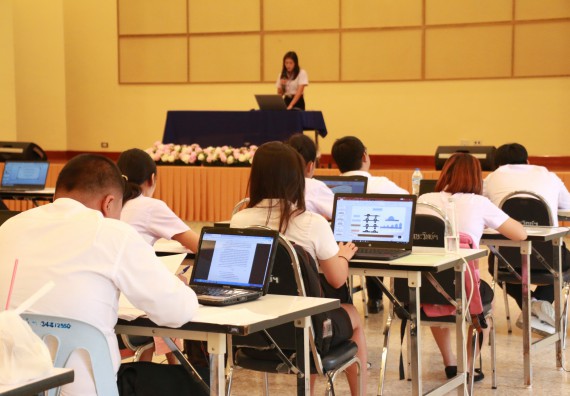 ภาพกิจกรรม คณะวิทยาศาสตร์และเทคโนโลยี จัดกิจกรรมการอบรมเตรียมความพร้อมการทำวิจัยทางเคมี สำหรับนักศึกษาโปรแกรมวิชาเคมี