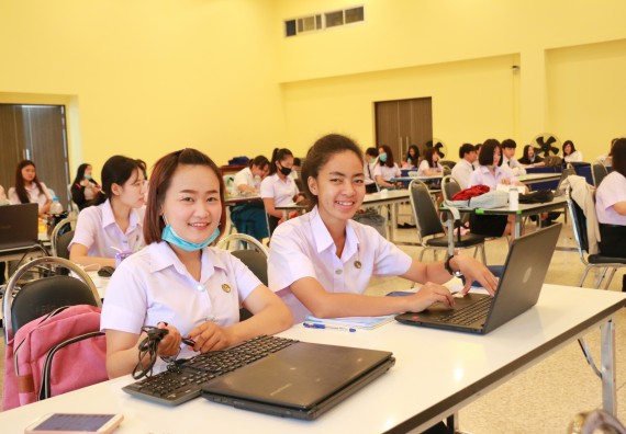 ภาพกิจกรรม คณะวิทยาศาสตร์และเทคโนโลยี จัดกิจกรรมการอบรมเตรียมความพร้อมการทำวิจัยทางเคมี สำหรับนักศึกษาโปรแกรมวิชาเคมี