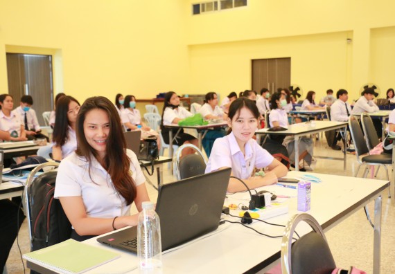 ภาพกิจกรรม คณะวิทยาศาสตร์และเทคโนโลยี จัดกิจกรรมการอบรมเตรียมความพร้อมการทำวิจัยทางเคมี สำหรับนักศึกษาโปรแกรมวิชาเคมี