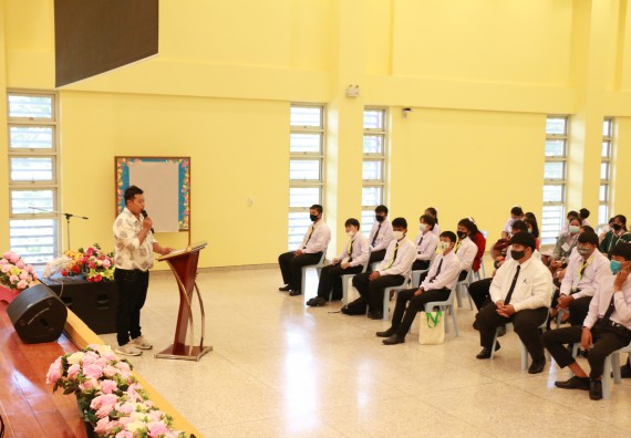 ภาพกิจกรรม สโมสรนักศึกษาคณะวิทยาศาสตร์และเทคโนโลยี จัดกิจกรรมรักแรกผูกจิตนักศึกษาวิทยาศาสตร์และเทคโนโลยี