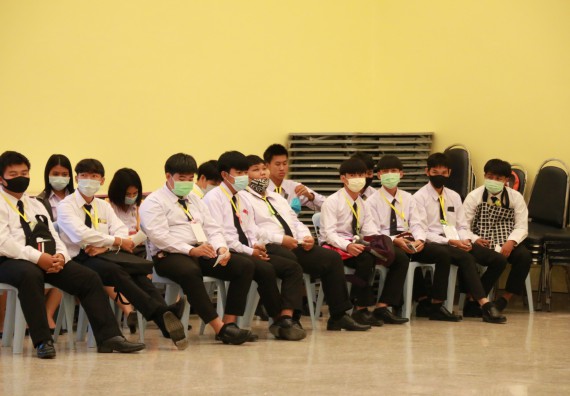 ภาพกิจกรรม สโมสรนักศึกษาคณะวิทยาศาสตร์และเทคโนโลยี จัดกิจกรรมรักแรกผูกจิตนักศึกษาวิทยาศาสตร์และเทคโนโลยี