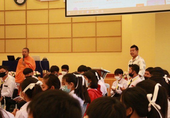 ภาพกิจกรรม สโมสรนักศึกษาคณะวิทยาศาสตร์และเทคโนโลยี จัดกิจกรรมรักแรกผูกจิตนักศึกษาวิทยาศาสตร์และเทคโนโลยี