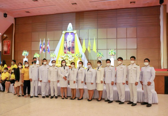 ภาพกิจกรรม พิธีถวายพระพรชัยมงคลและพิธีถวายสัตย์ปฏิญาณ เพื่อเป็นข้าราชการที่ดีและพลังของแผ่นดิน ประจำปี 2563 เนื่องในโอกาสวันเฉลิมพระชนมพรรษา พระบาทสมเด็จพระปรเมนทรรามาธิบดีศรีสินทรมหาวชิราลงกรณ พระวชิรเกล้าเจ้าอยู่หัว