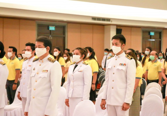 ภาพกิจกรรม พิธีถวายพระพรชัยมงคลและพิธีถวายสัตย์ปฏิญาณ เพื่อเป็นข้าราชการที่ดีและพลังของแผ่นดิน ประจำปี 2563 เนื่องในโอกาสวันเฉลิมพระชนมพรรษา พระบาทสมเด็จพระปรเมนทรรามาธิบดีศรีสินทรมหาวชิราลงกรณ พระวชิรเกล้าเจ้าอยู่หัว