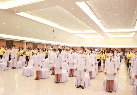 ภาพกิจกรรม พิธีถวายพระพรชัยมงคลและพิธีถวายสัตย์ปฏิญาณ เพื่อเป็นข้าราชการที่ดีและพลังของแผ่นดิน ประจำปี 2563 เนื่องในโอกาสวันเฉลิมพระชนมพรรษา พระบาทสมเด็จพระปรเมนทรรามาธิบดีศรีสินทรมหาวชิราลงกรณ พระวชิรเกล้าเจ้าอยู่หัว