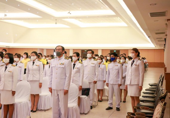 ภาพกิจกรรม พิธีถวายพระพรชัยมงคลและพิธีถวายสัตย์ปฏิญาณ เพื่อเป็นข้าราชการที่ดีและพลังของแผ่นดิน ประจำปี 2563 เนื่องในโอกาสวันเฉลิมพระชนมพรรษา พระบาทสมเด็จพระปรเมนทรรามาธิบดีศรีสินทรมหาวชิราลงกรณ พระวชิรเกล้าเจ้าอยู่หัว