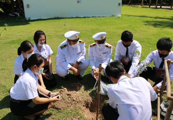 ภาพกิจกรรม พิธีถวายพระพรชัยมงคลและพิธีถวายสัตย์ปฏิญาณ เพื่อเป็นข้าราชการที่ดีและพลังของแผ่นดิน ประจำปี 2563 เนื่องในโอกาสวันเฉลิมพระชนมพรรษา พระบาทสมเด็จพระปรเมนทรรามาธิบดีศรีสินทรมหาวชิราลงกรณ พระวชิรเกล้าเจ้าอยู่หัว