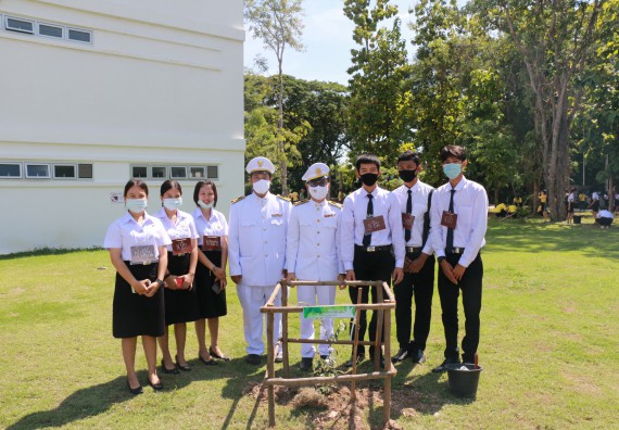 ภาพกิจกรรม พิธีถวายพระพรชัยมงคลและพิธีถวายสัตย์ปฏิญาณ เพื่อเป็นข้าราชการที่ดีและพลังของแผ่นดิน ประจำปี 2563 เนื่องในโอกาสวันเฉลิมพระชนมพรรษา พระบาทสมเด็จพระปรเมนทรรามาธิบดีศรีสินทรมหาวชิราลงกรณ พระวชิรเกล้าเจ้าอยู่หัว