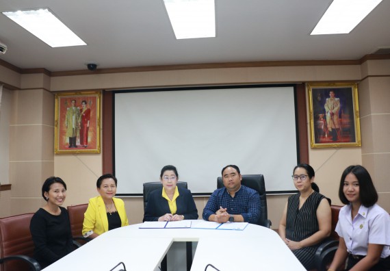 ภาพกิจกรรม โปรแกรมวิชาชีววิทยา จัดกิจกรรมลงนามบันทึกข้อตกลงความร่วมมือ (MOU) ระหว่างมหาวิทยาลัยราชภัฏกำแพงเพชร กับ บริษัท ไมโครอินโนเวต จำกัด