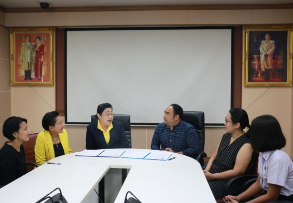 ภาพกิจกรรม โปรแกรมวิชาชีววิทยา จัดกิจกรรมลงนามบันทึกข้อตกลงความร่วมมือ (MOU) ระหว่างมหาวิทยาลัยราชภัฏกำแพงเพชร กับ บริษัท ไมโครอินโนเวต จำกัด