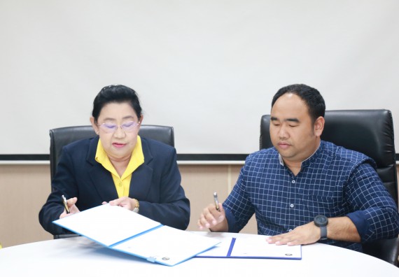 ภาพกิจกรรม โปรแกรมวิชาชีววิทยา จัดกิจกรรมลงนามบันทึกข้อตกลงความร่วมมือ (MOU) ระหว่างมหาวิทยาลัยราชภัฏกำแพงเพชร กับ บริษัท ไมโครอินโนเวต จำกัด