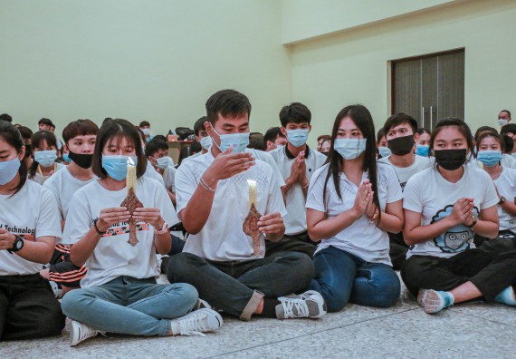 ภาพกิจกรรม สโมสรนักศึกษาคณะวิทยาศาสตร์และเทคโนโลยี จัดกิจกรรมบายศรีสู่ขวัญคณะวิทยาศาสตร์และเทคโนโลยี