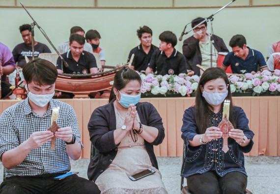 ภาพกิจกรรม สโมสรนักศึกษาคณะวิทยาศาสตร์และเทคโนโลยี จัดกิจกรรมบายศรีสู่ขวัญคณะวิทยาศาสตร์และเทคโนโลยี