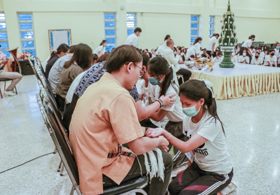 ภาพกิจกรรม สโมสรนักศึกษาคณะวิทยาศาสตร์และเทคโนโลยี จัดกิจกรรมบายศรีสู่ขวัญคณะวิทยาศาสตร์และเทคโนโลยี