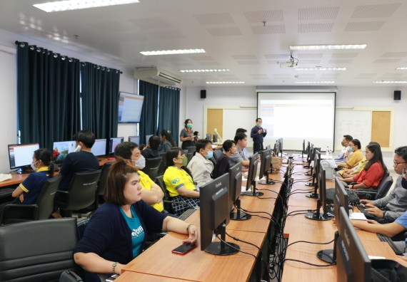 ภาพกิจกรรม คณะวิทยาศาสตร์และเทคโนโลยี เข้าร่วม อบรมระบบสำนักงานอัตโนมัติ (e-office) และระบบการลาและไปราชการ (e-personal)