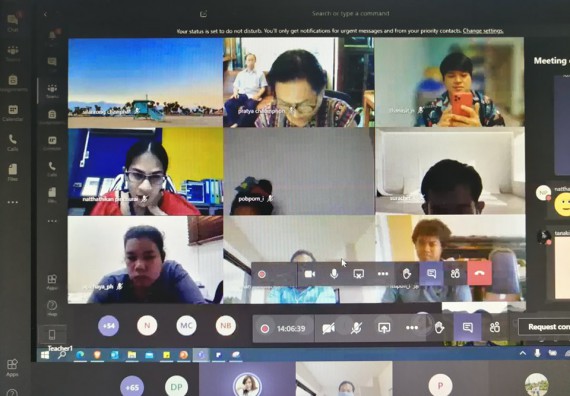 ภาพกิจกรรม  คณะวิทยาศาสตร์และเทคโนโลยี เข้าร่วม อบรมออนไลน์ เรื่อง การใช้เทคโนโลยีเพื่อเตรียมความพร้อมในการสอนออนไลน์ 