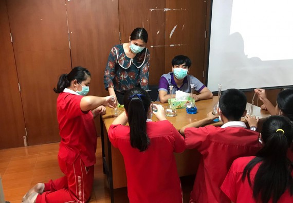 ภาพกิจกรรม ศูนย์วิทยาศาสตร์และวิทยาศาสตร์ประยุกต์ จัดกิจกรรมบริการวิชาการการอบรมเชิงปฏิบัติการทักษะทางวิทยาศาสตร์