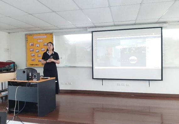 ภาพกิจกรรม คณะวิทยาศาสตร์และเทคโนโลยี เข้าร่วมอบรมการจัดการเรียนการสอนในรูปแบบออนไลน์