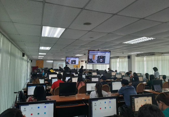 ภาพกิจกรรม คณะวิทยาศาสตร์และเทคโนโลยี เข้าร่วมอบรมการจัดการเรียนการสอนในรูปแบบออนไลน์