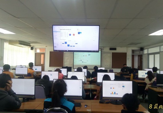 ภาพกิจกรรม โปรแกรมวิชาวิทยาการคอมพิวเตอร์ จัดอบรมเชิงปฏิบัติการ เรื่อง Business Intelligence Tools with Tableau and Qliksence