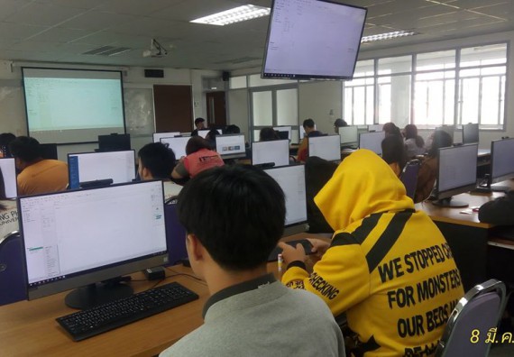ภาพกิจกรรม โปรแกรมวิชาวิทยาการคอมพิวเตอร์ จัดอบรมเชิงปฏิบัติการ เรื่อง Business Intelligence Tools with Tableau and Qliksence