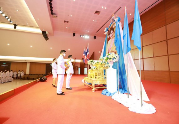 ภาพกิจกรรม คณะวิทยาศาสตร์และเทคโนโลยี เข้าร่วม กิจกรรมเฉลิมพระเกียรติสมเด็จพระนางเจ้าสิริกิติ์พระบรมราชินีนาถ พระบรมราชชนนรพันปีหลวง เนื่องในโอกาสวันเฉลิมพระชนมพรรษา 12 สิงหาคม 2563