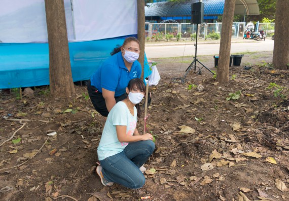 ภาพกิจกรรม คณะวิทยาศาสตร์และเทคโนโลยี เข้าร่วม กิจกรรมเฉลิมพระเกียรติสมเด็จพระนางเจ้าสิริกิติ์พระบรมราชินีนาถ พระบรมราชชนนรพันปีหลวง เนื่องในโอกาสวันเฉลิมพระชนมพรรษา 12 สิงหาคม 2563