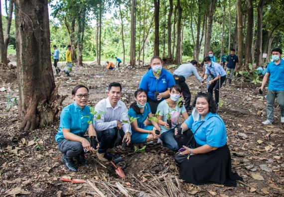 ภาพกิจกรรม คณะวิทยาศาสตร์และเทคโนโลยี เข้าร่วม กิจกรรมเฉลิมพระเกียรติสมเด็จพระนางเจ้าสิริกิติ์พระบรมราชินีนาถ พระบรมราชชนนรพันปีหลวง เนื่องในโอกาสวันเฉลิมพระชนมพรรษา 12 สิงหาคม 2563