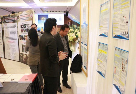 ภาพกิจกรรม คณะวิทยาศาสตร์และเทคโนโลยี เข้าร่วม โครงการนำเสนอนวัตกรรมหรือแนวปฏิบัติที่ดี ระดับชาติ ครั้งที่ 1