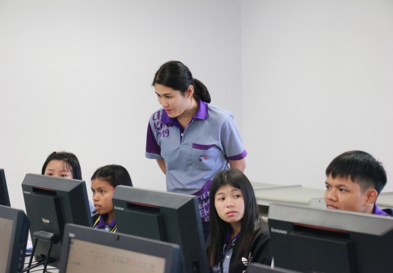 ภาพกิจกรรม โปรแกรมวิชาเคมี จัดกิจกรรมการส่งเสริมการจัดการเรียนการสอนในศตวรรษที่ 21 หลักสูตรวิทยาศาสตร์เคมี