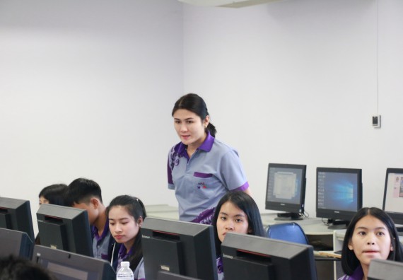 ภาพกิจกรรม โปรแกรมวิชาเคมี จัดกิจกรรมการส่งเสริมการจัดการเรียนการสอนในศตวรรษที่ 21 หลักสูตรวิทยาศาสตร์เคมี