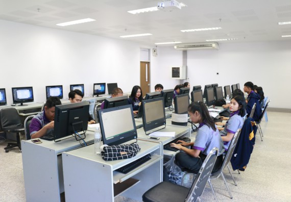 ภาพกิจกรรม โปรแกรมวิชาเคมี จัดกิจกรรมการส่งเสริมการจัดการเรียนการสอนในศตวรรษที่ 21 หลักสูตรวิทยาศาสตร์เคมี