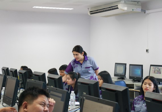 ภาพกิจกรรม โปรแกรมวิชาเคมี จัดกิจกรรมการส่งเสริมการจัดการเรียนการสอนในศตวรรษที่ 21 หลักสูตรวิทยาศาสตร์เคมี