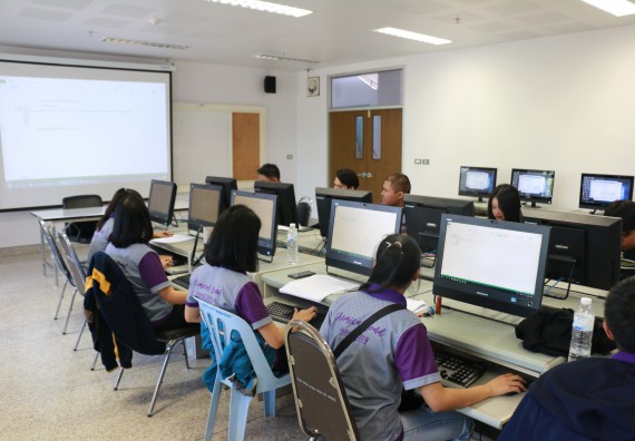 ภาพกิจกรรม โปรแกรมวิชาเคมี จัดกิจกรรมการส่งเสริมการจัดการเรียนการสอนในศตวรรษที่ 21 หลักสูตรวิทยาศาสตร์เคมี