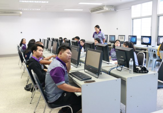 ภาพกิจกรรม โปรแกรมวิชาเคมี จัดกิจกรรมการส่งเสริมการจัดการเรียนการสอนในศตวรรษที่ 21 หลักสูตรวิทยาศาสตร์เคมี