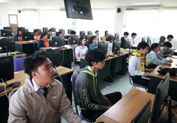 ภาพกิจกรรม โปรแกรมวิชาวิทยาการคอมพิวเตอร์ จัดอบรมเชิงปฏิบัติการการสร้าง Chatbot ด้วย Chatfuel