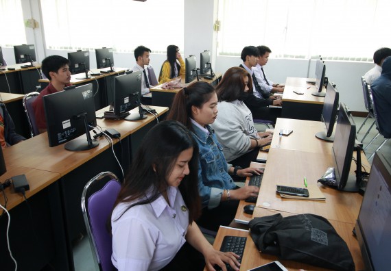 ภาพกิจกรรม โปรแกรมวิชาวิทยาการคอมพิวเตอร์ จัดอบรมเชิงปฏิบัติการการสร้าง Chatbot ด้วย Chatfuel