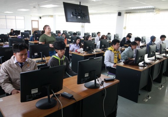 ภาพกิจกรรม โปรแกรมวิชาวิทยาการคอมพิวเตอร์ จัดอบรมเชิงปฏิบัติการการสร้าง Chatbot ด้วย Chatfuel